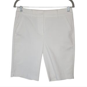 White House Black Market Women's Cream/Off White Bermudas/Walking Shorts Size 2